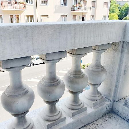 Casa Bianca - 2 Bedroom Design Apartment Trieste Ngoại thất bức ảnh